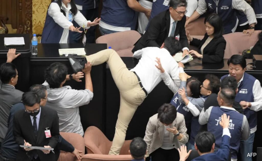 Taiwan MP Attempts to Flee with Controversial Bill in Todays